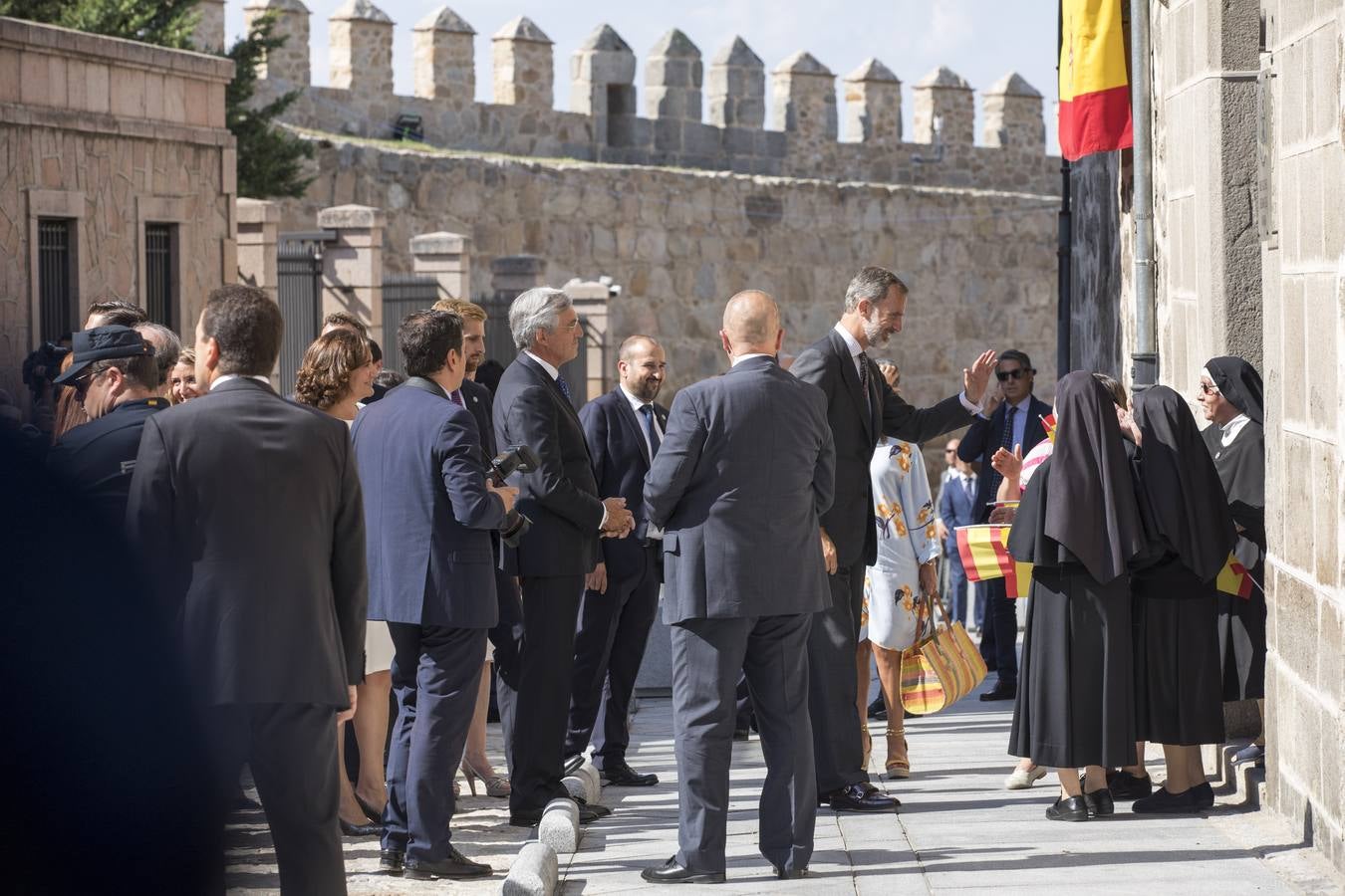 El monarca ha realizado su primera visita como rey a la ciudad para mostrar su respaldo al primer Año Jubilar Teresiano y para presidir el acto conmemorativo del 25 aniversario del Grupo de Ciudades Patrimonio de la Humanidad de España