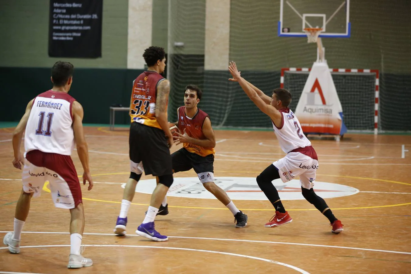 El equipo salmantino se impone en un igualado encuentro al Agustinos Eras de León (79-73)