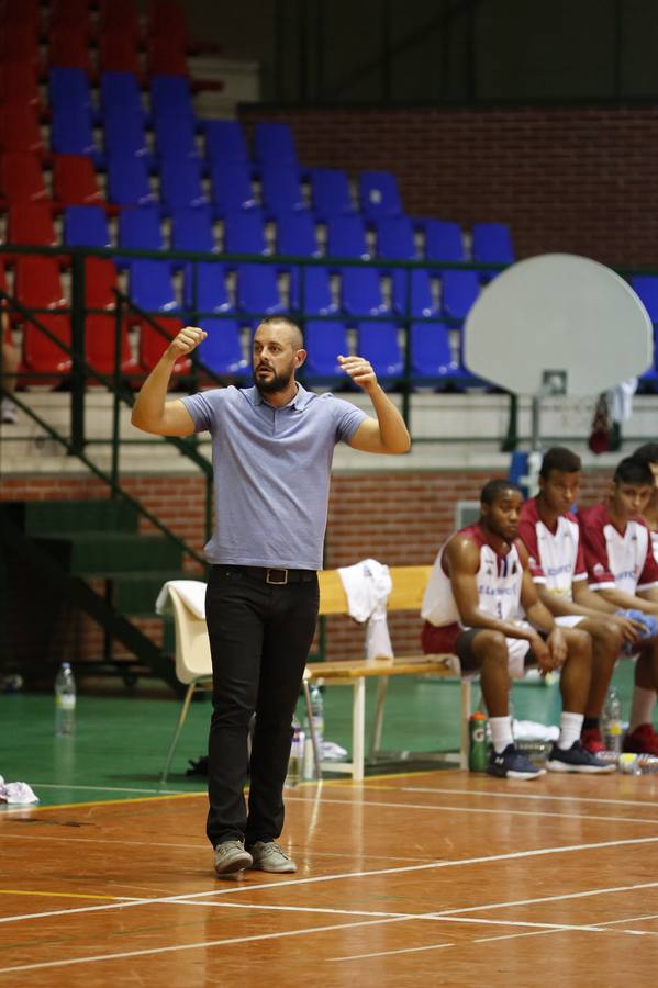 El equipo salmantino se impone en un igualado encuentro al Agustinos Eras de León (79-73)