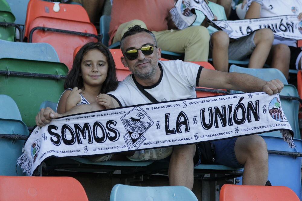 El conjunto chacinero se impone en unos trepidantes minutos finales y logra su primera victoria fuera de la Liga mientras que los de Campos encajan la primera derrota ante su afición