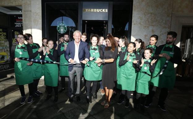 Inauguración esta mañana del nuevo Starbucks de Salamanca.