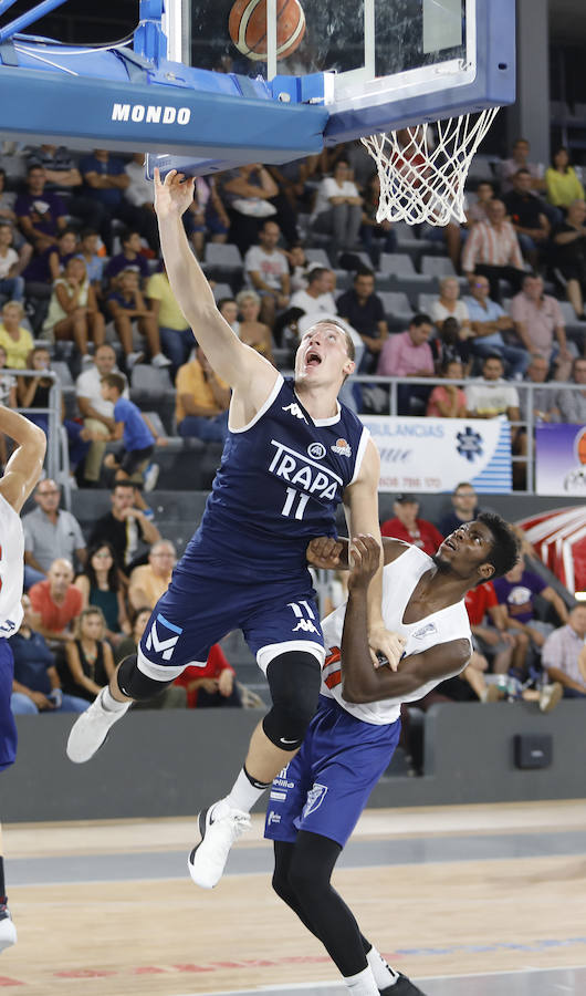 Fotos: Chocolates Trapa Palencia XX-XX Melilla Baloncesto