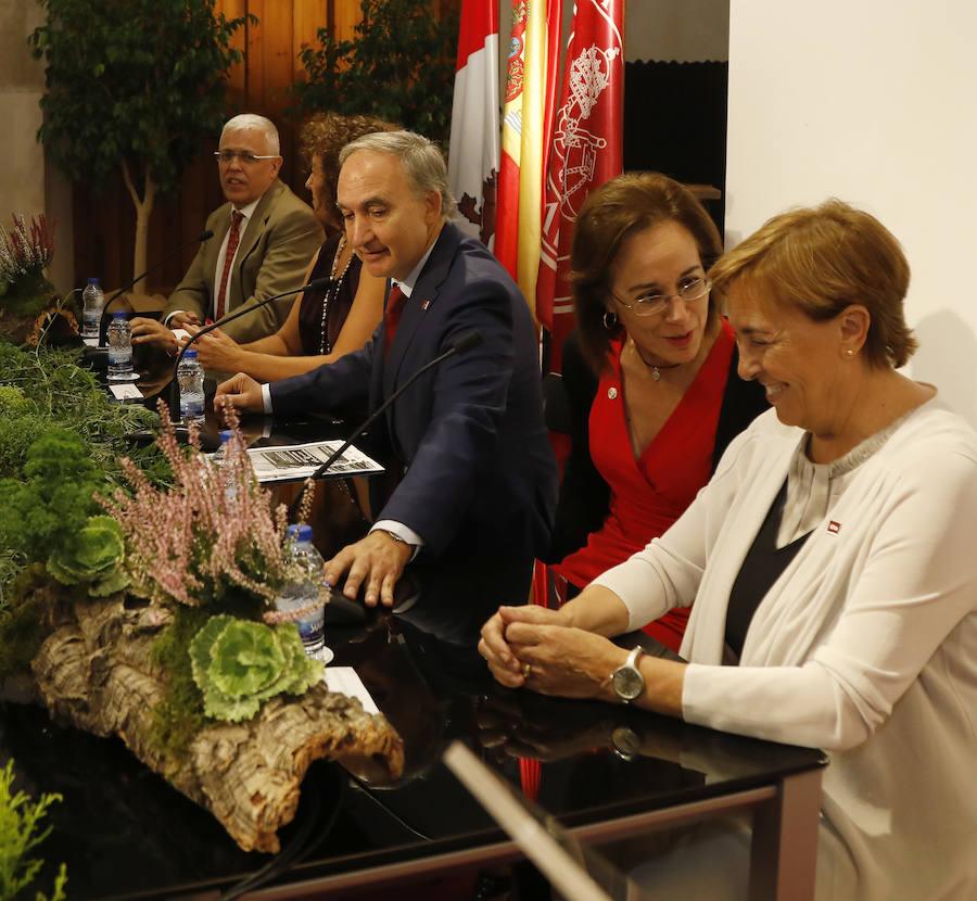 Fotos: Inauguración del curso de la UVa en Palencia