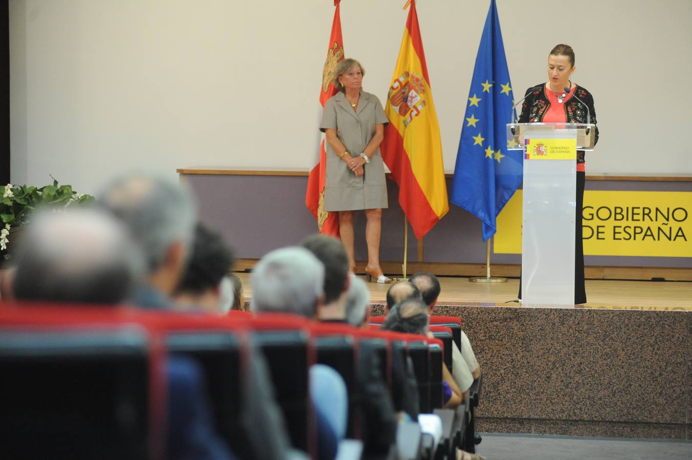 Fotos: Cristina Danés toma posesión como nueva presidenta de la CHD