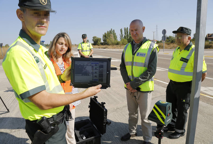 Fotos: Velolaser nuevo Radar para las carreteras Palentinas