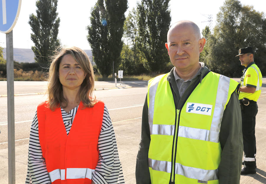 Fotos: Velolaser nuevo Radar para las carreteras Palentinas