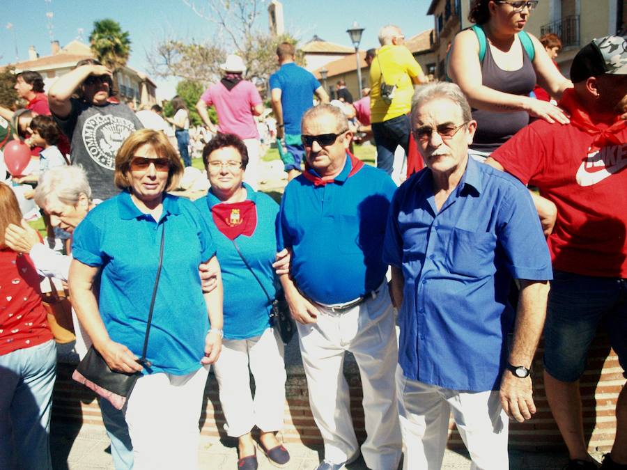 Fotos: Olmedo inicia sus fiestas con un multitudinario chupinazo