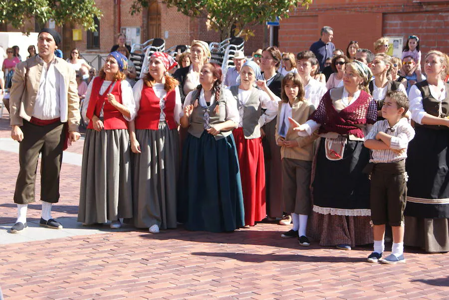 El municipio celebra paralelamente a la recreación del hecho histórico la IV Fiesta de la Vendimia y la II Feria de Oficios Artesanos en torno al vino