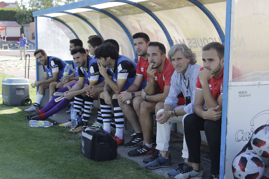 Fotos: Unionistas cae por la mínima ante la Cultural Leonesa (0-1)