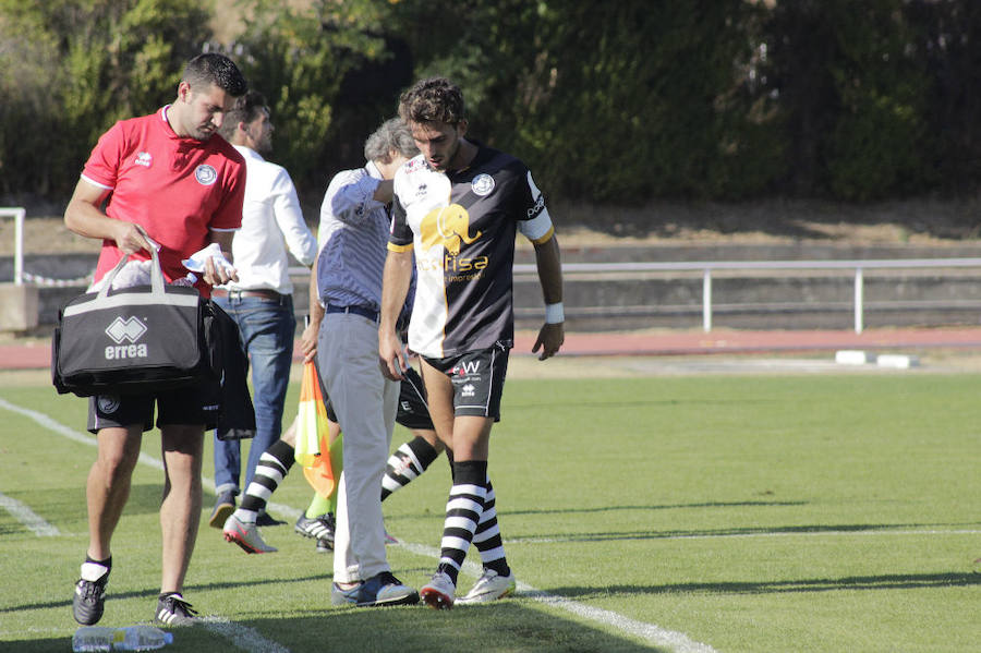 Fotos: Unionistas cae por la mínima ante la Cultural Leonesa (0-1)