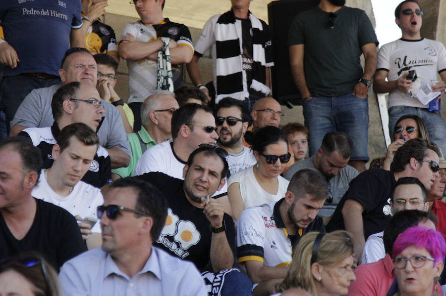 Fotos: Unionistas cae por la mínima ante la Cultural Leonesa (0-1)