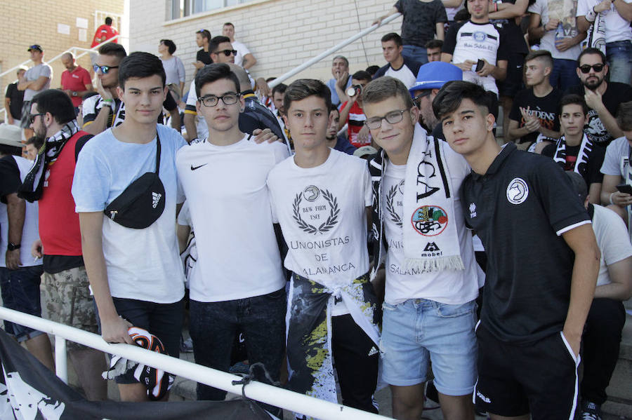 Fotos: Unionistas cae por la mínima ante la Cultural Leonesa (0-1)