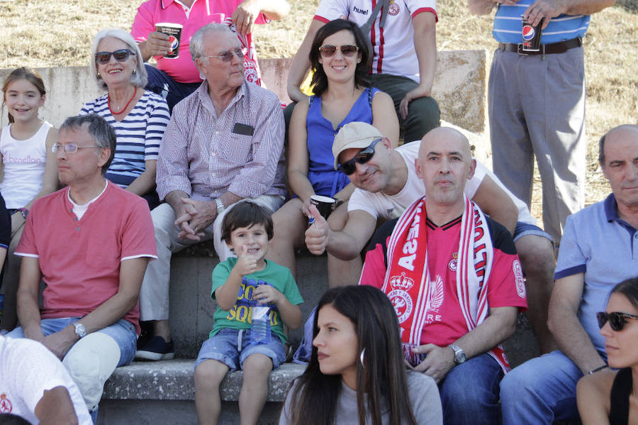 Fotos: Unionistas cae por la mínima ante la Cultural Leonesa (0-1)