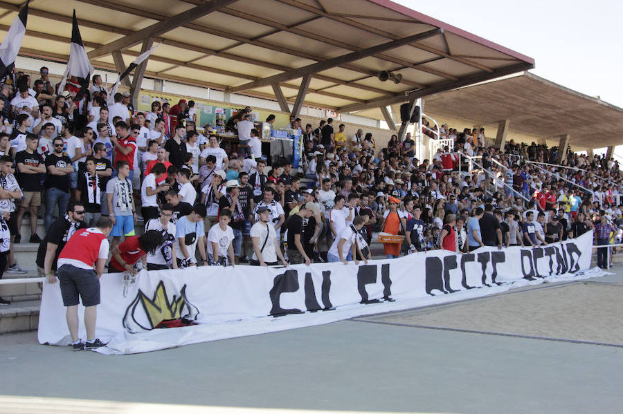 Fotos: Unionistas cae por la mínima ante la Cultural Leonesa (0-1)