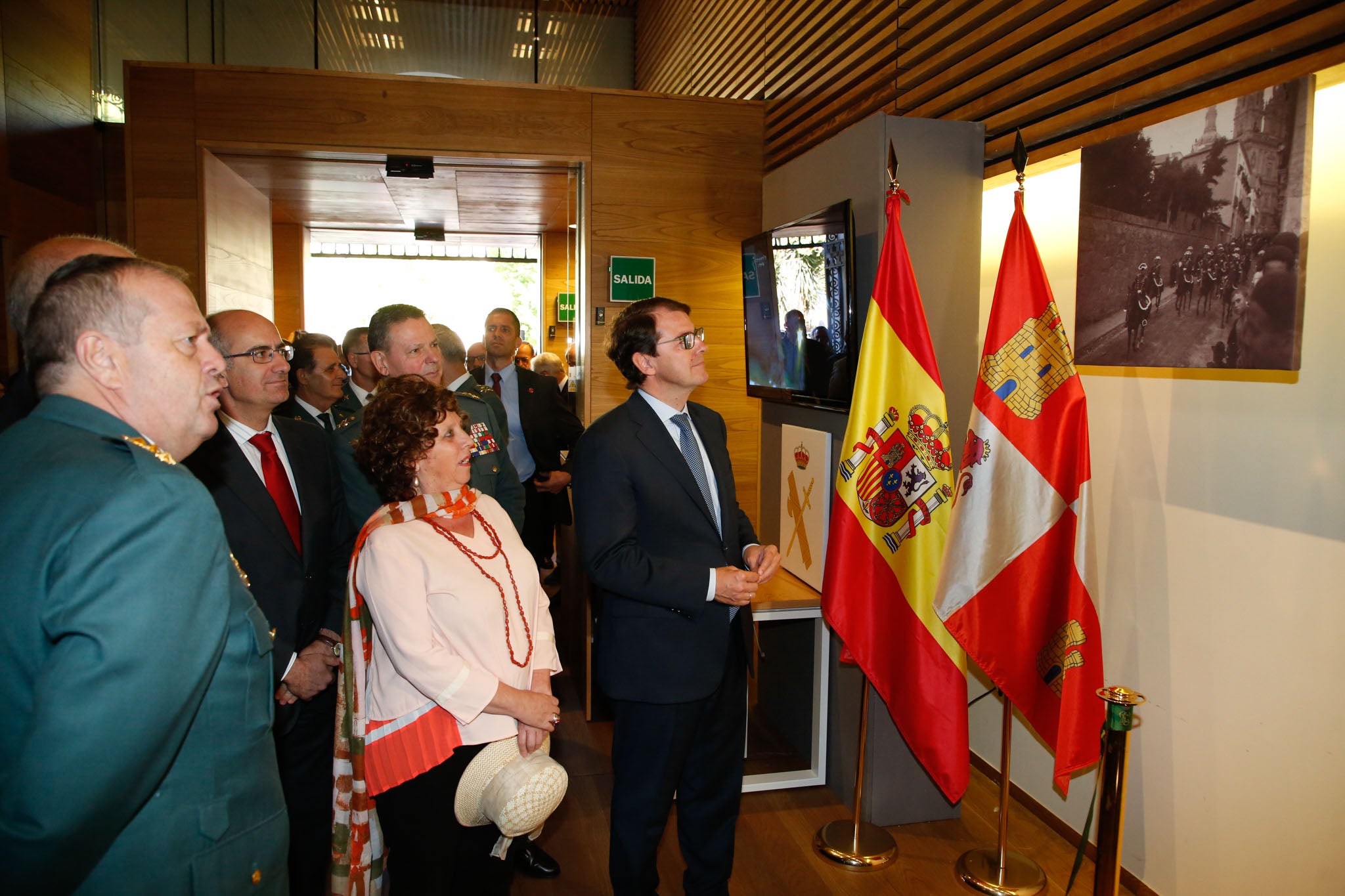 Fotos: Exposición sobre la historia de la Guardia Civil en Salamanca