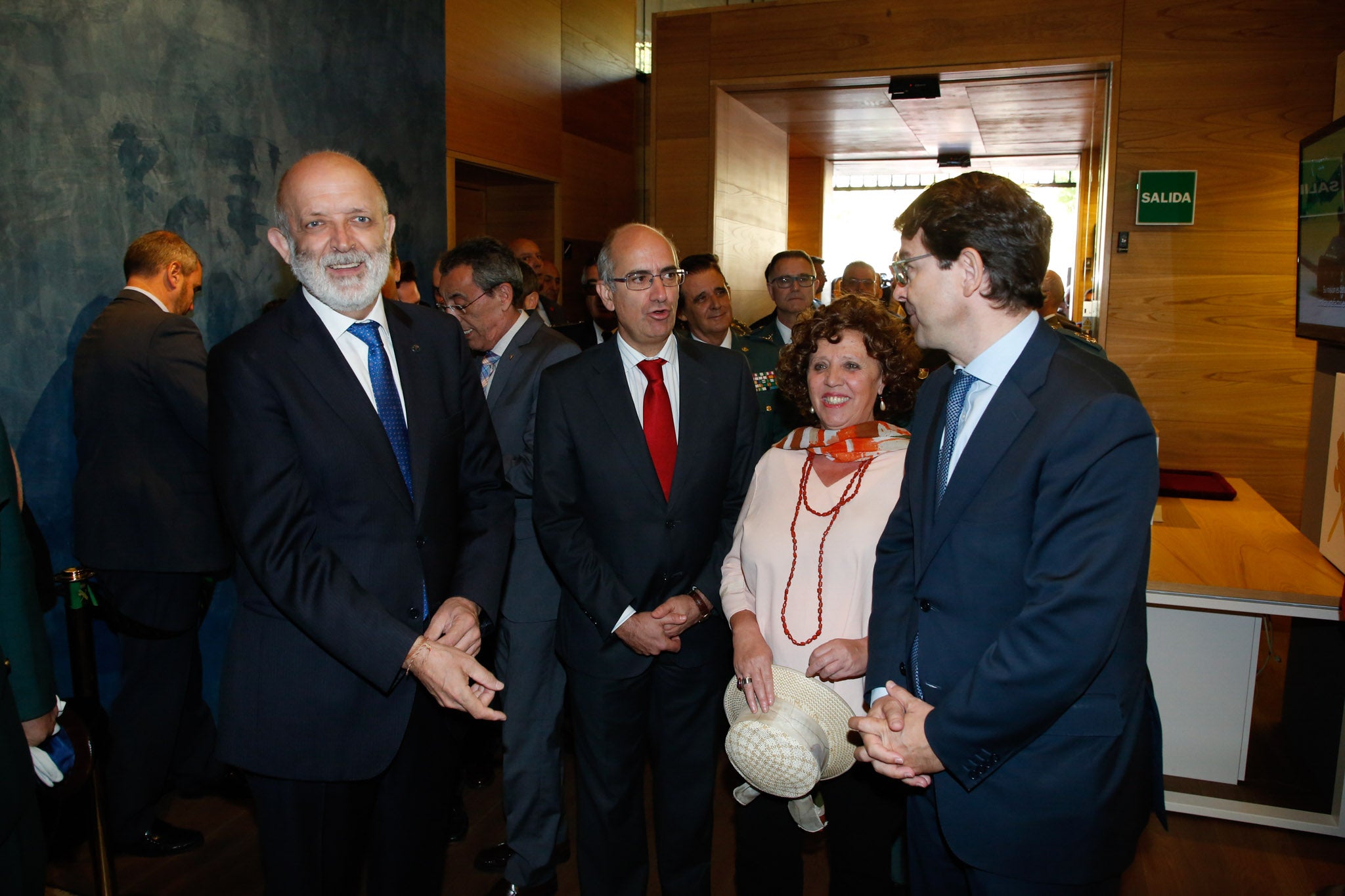 Fotos: Exposición sobre la historia de la Guardia Civil en Salamanca