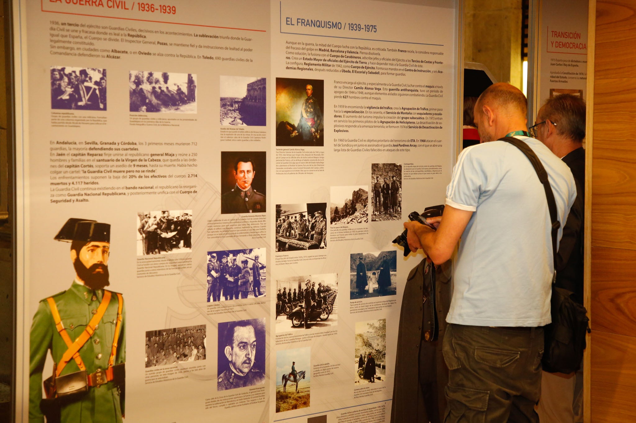 Fotos: Exposición sobre la historia de la Guardia Civil en Salamanca