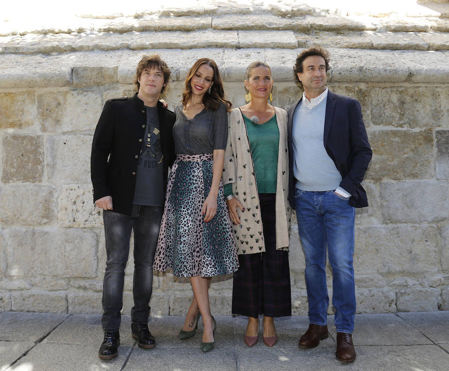 Fotos: Expectación en Palencia ante las cocinas de MasterChef Junior