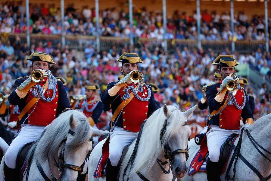 Exhibición de la Guardia Civil en la Plaza de Toros de La Glorieta de Salamanca