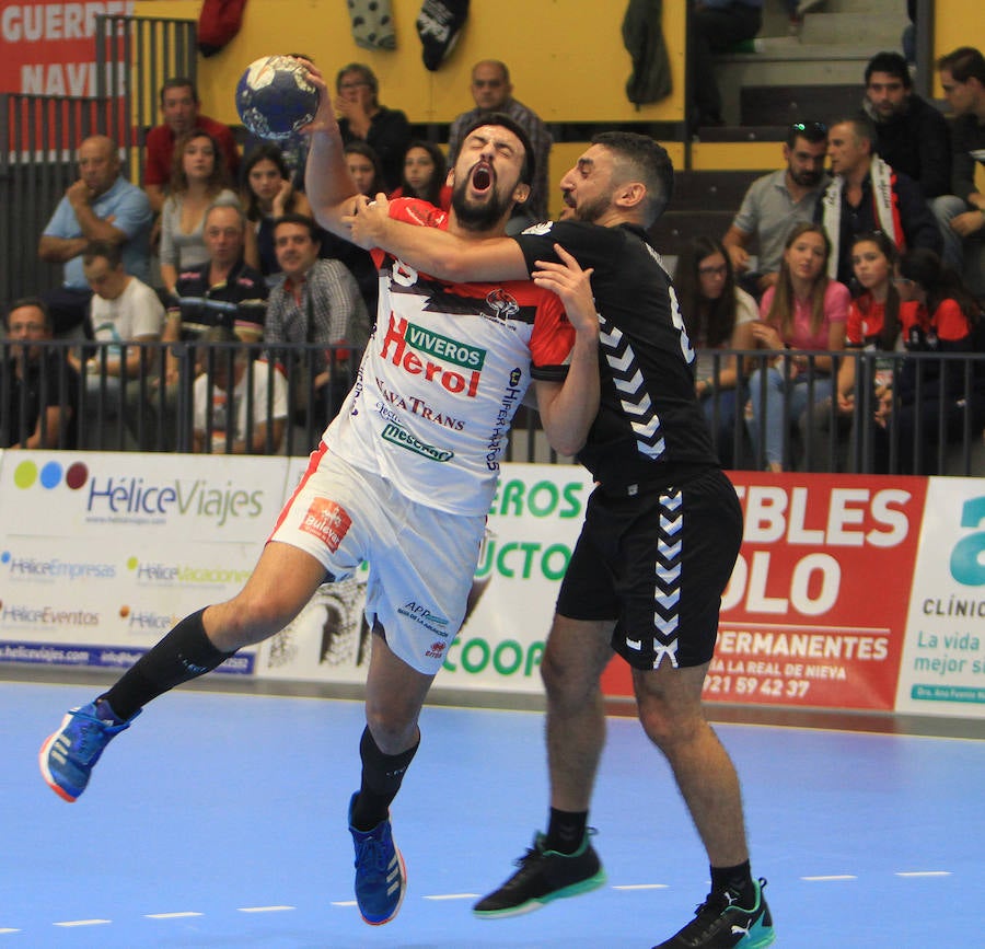 Fotos: Balonmano Nava - Santoña