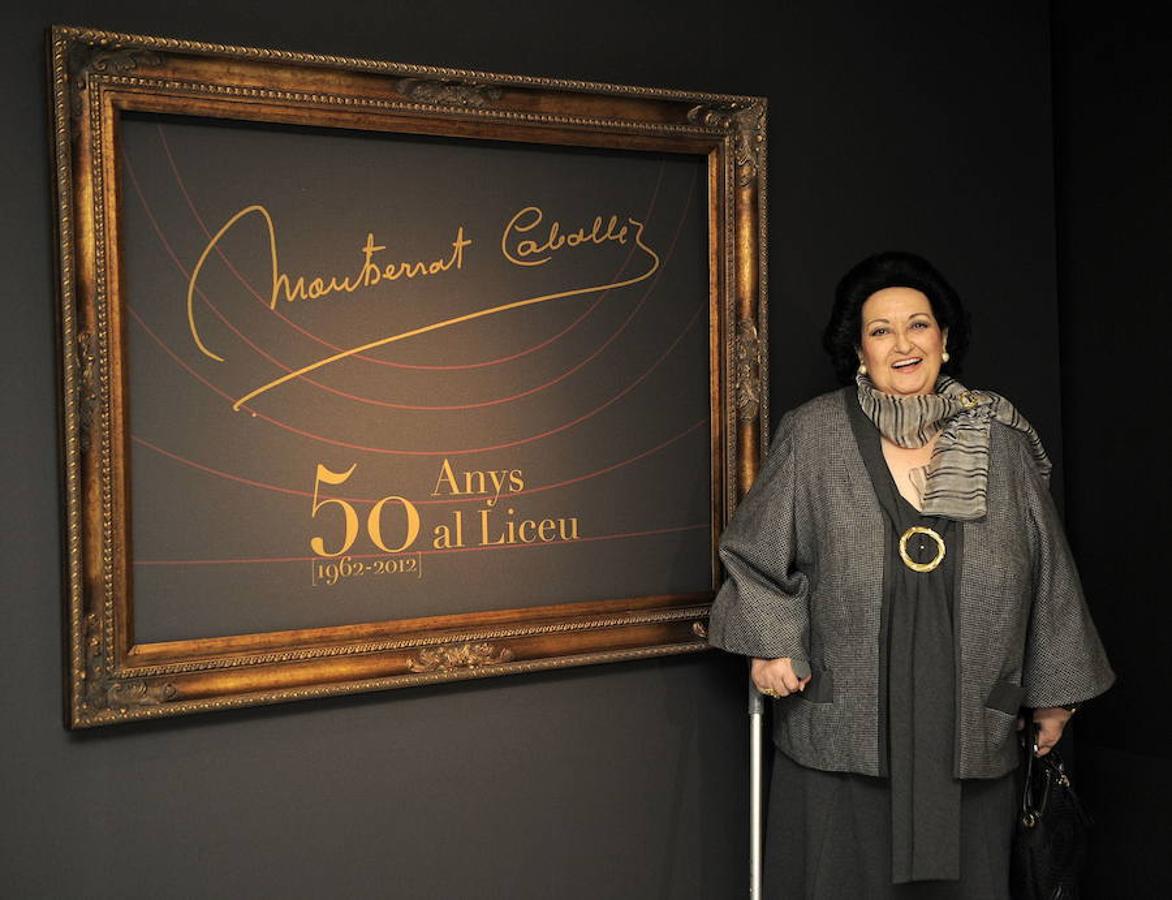 En la inauguración de la exposición conmemorativa del 50 aniversario de su debut en el Liceo.