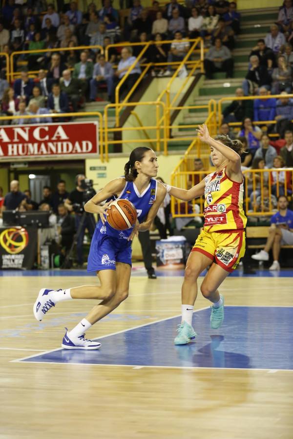 Fotos: Final de la Supercopa de España de baloncesto femenino entre Perfumerías Avenida y Girona en Salamanca