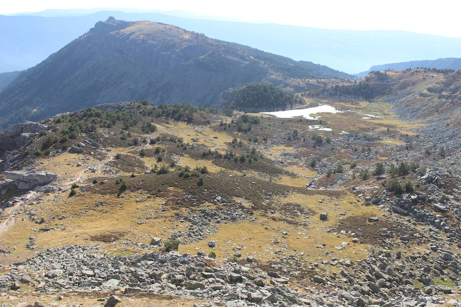 Recopilación de imágenes de los Picos de Urbión, desde el Pico Ubrión a más de 2.000 metros de altitud, en la provincia de Soria.