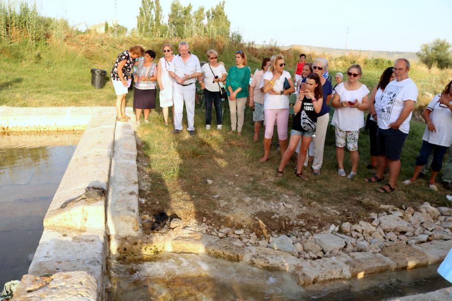Fotos: Fuentes de Valdepero rehabilita con acierto los pilones