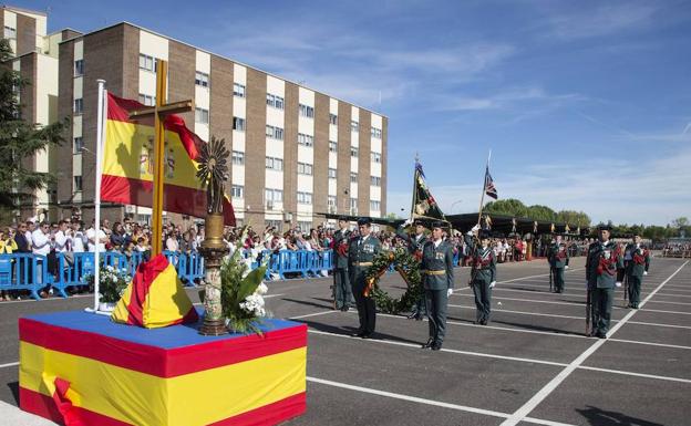 El coronel jefe de la Comandancia de Valladolid anima a las mujeres a incorporarse a la Guardia Civil