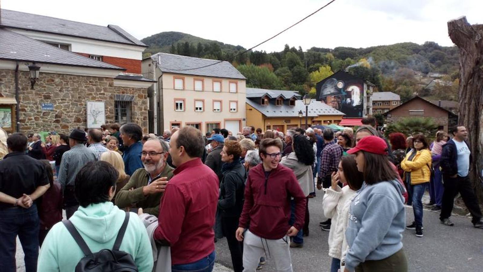 La calabaza de 600 kilos cultivada por el palentino Sergio García logra el primer puesto en el certamen de calabazas gigantes de Igüeña.