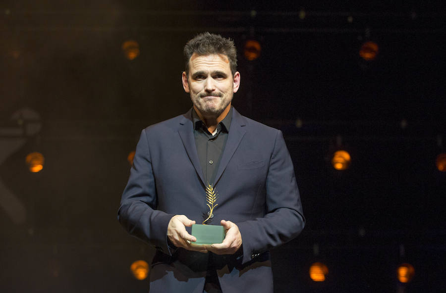El actor estadounidense recibió la Espiga de Honor en la gala inaugural del festival
