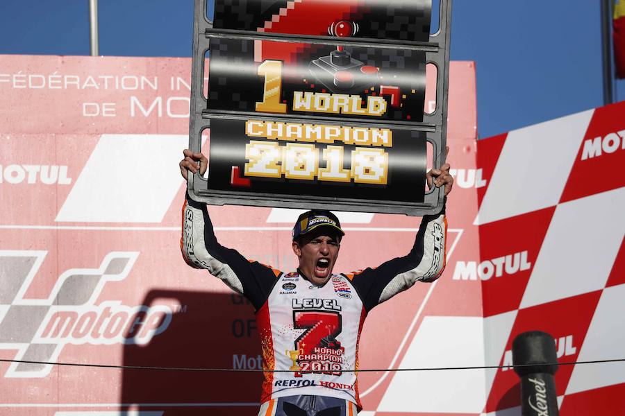 Marc Márquez ha logrado su quinto título de MotoGP en el circuito de Motegi, tras conseguir la victoria en el Gp de Japón. 