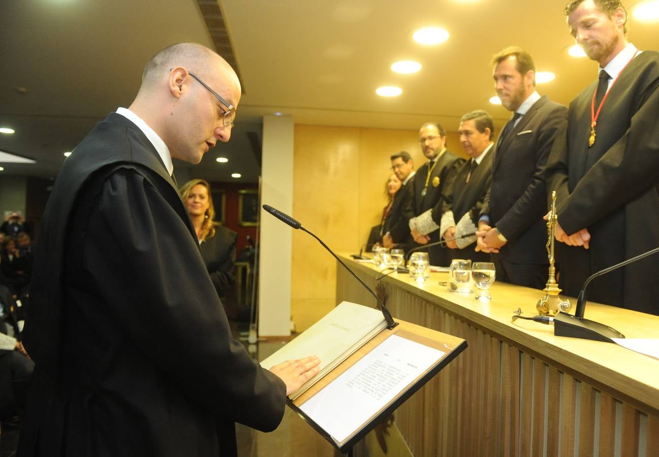 La Junta de Gobierno se renueva por mitades cada cuatro años