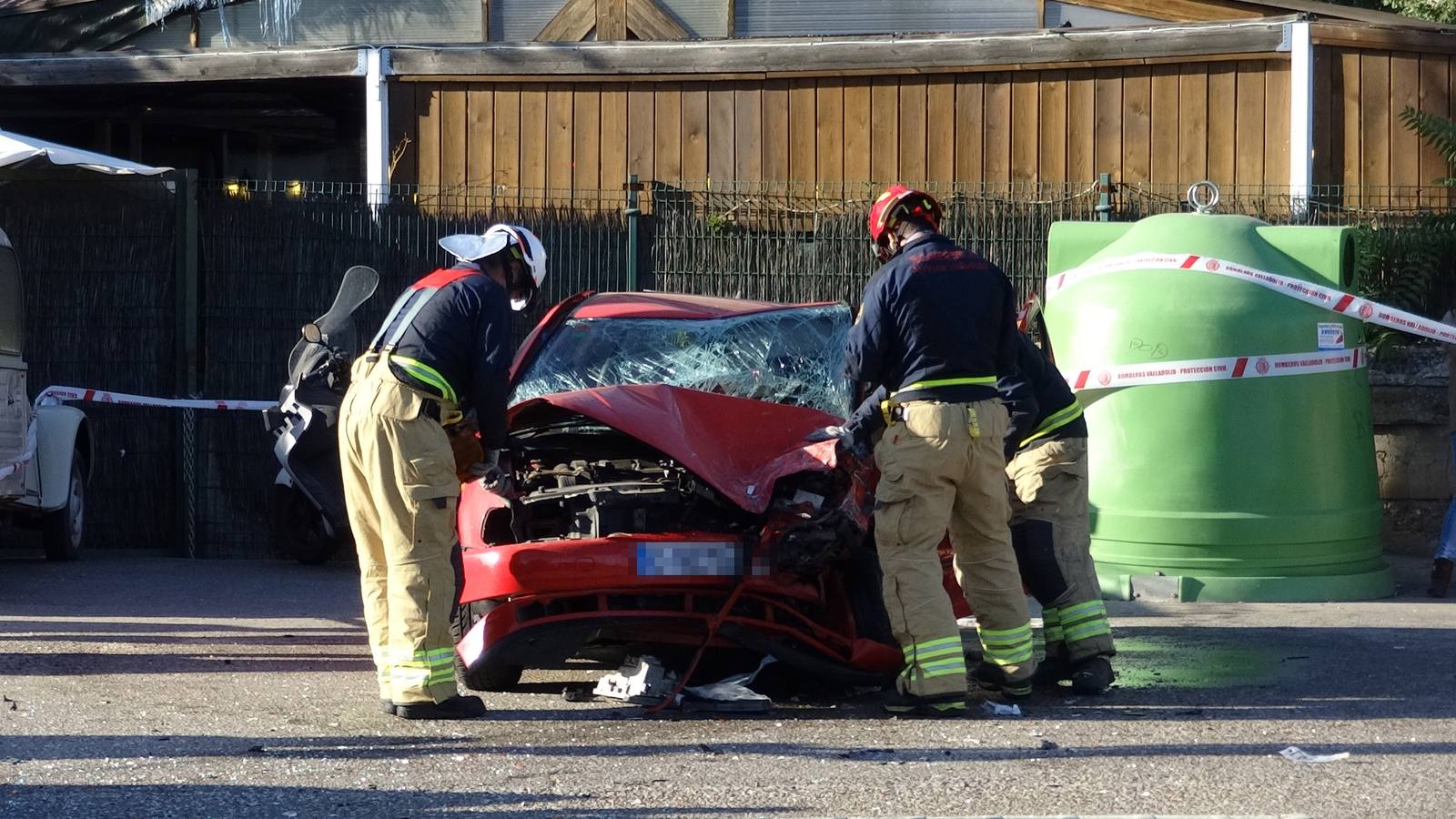 Una persona ha resultado herida muy grave en la colisión en la que se han visto implicados dos turismos y una furgoneta