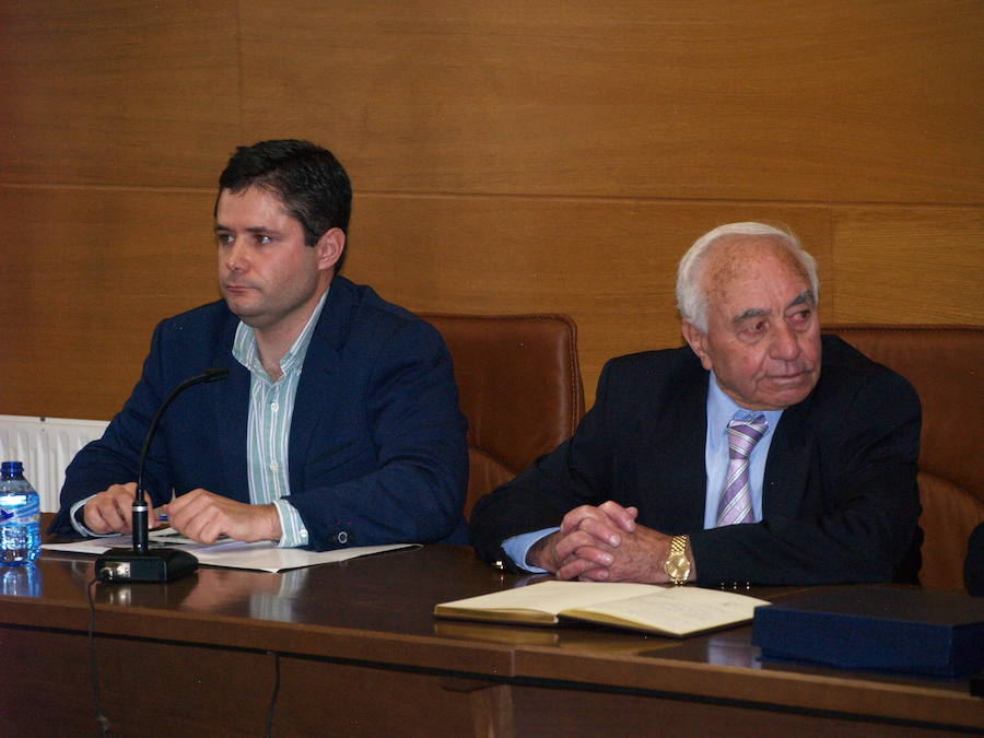 Fotos: Concesión titulo Hijo Predilecto de la Villa de Íscar a Joaquín Maldonado Macanaz