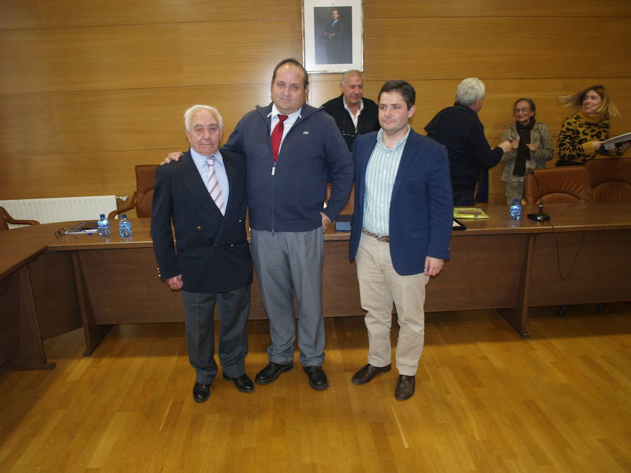 Fotos: Concesión titulo Hijo Predilecto de la Villa de Íscar a Joaquín Maldonado Macanaz