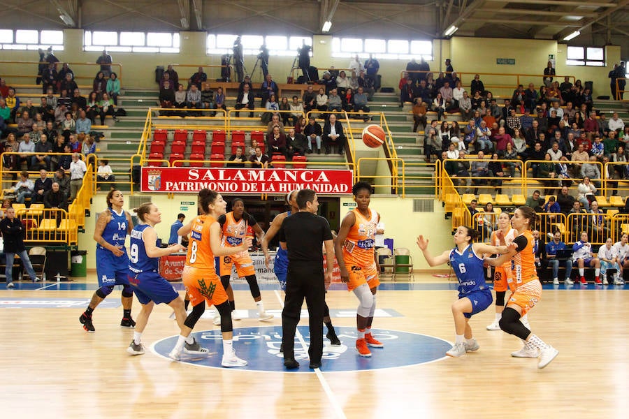 Fotos: Perfumerías Avenida se impone al Quesos El Pastor de Zamora (72-50)