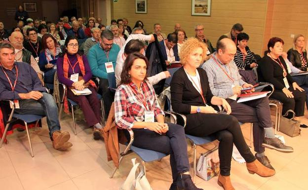 Asistentes a la reunión del comité provincial del PSOE de Segovia.