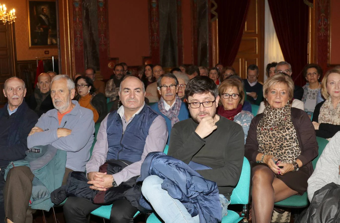 El historiador y jesuita ofreció una conferencia sobre su último libro, 'Viaje al corazón de España' en el Salón del Trono del Palacio Real de Valladolid