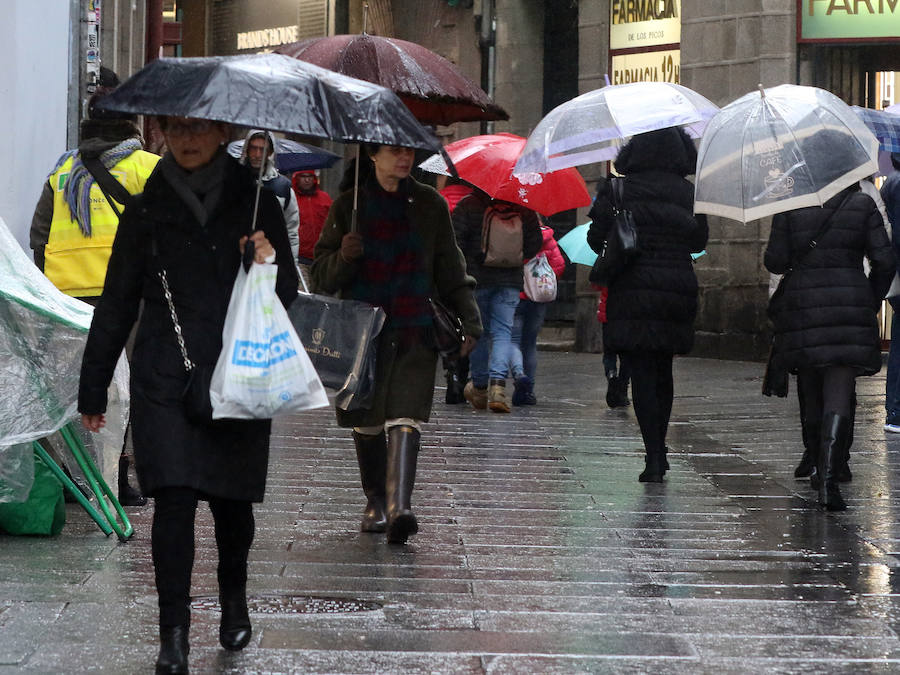 Fotos: Jornada pasada por agua en Segovia