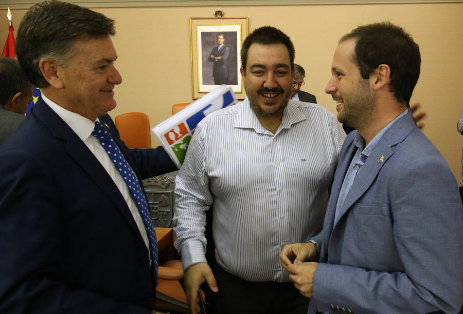 Fotos: Pleno de presupuestos en la Diputación de Segovia