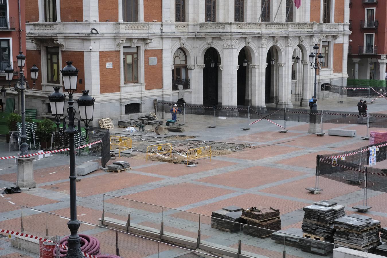 Fotos: Obras de los nuevos accesos al aparcamiento subterráneo de la Plaza Mayor