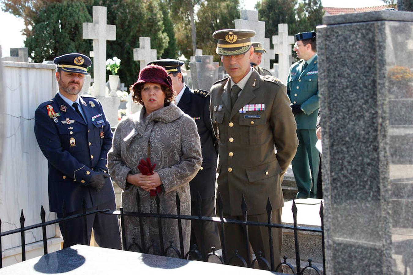 Fotos: Actos de homenaje con motivo del Día de los Caídos