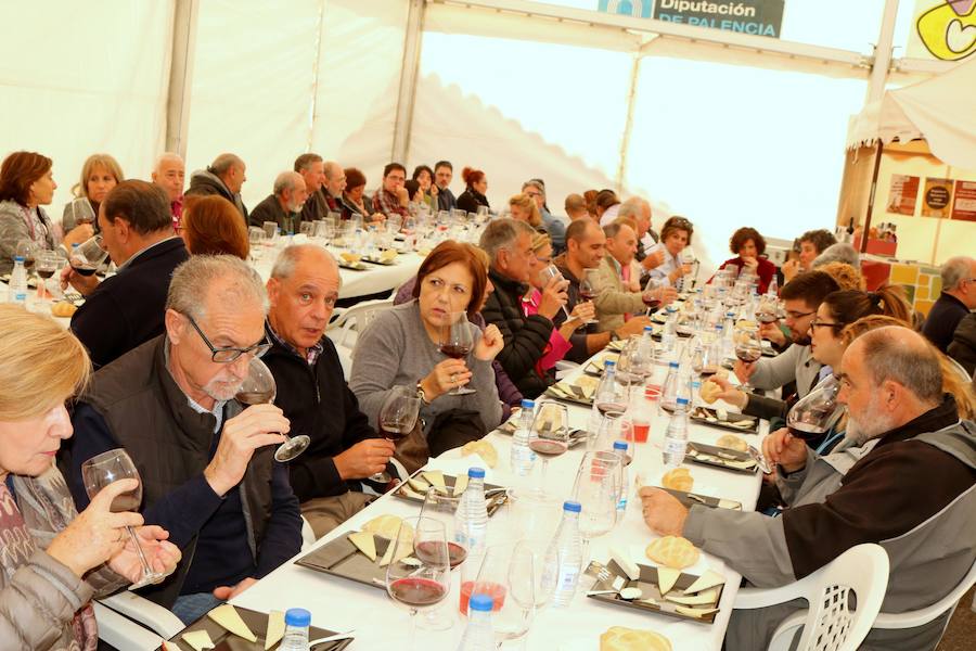 Fotos: Exitosa Feria del Queso y el Vino en Baltanás