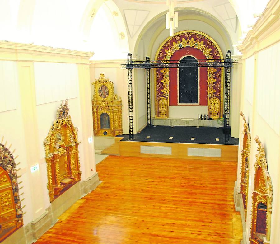 Antigua iglesia del Carmelo, rehabilitada como auditorio en Tordesillas. 