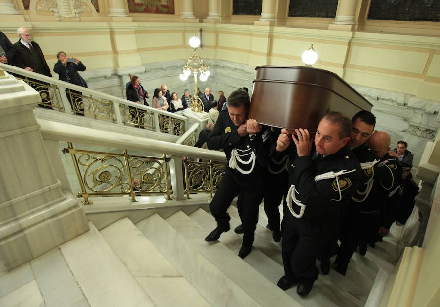 El Ayuntamiento de Valladolid acoge la capilla ardiente por el que fuera su alcalde entre 1979 y 1995