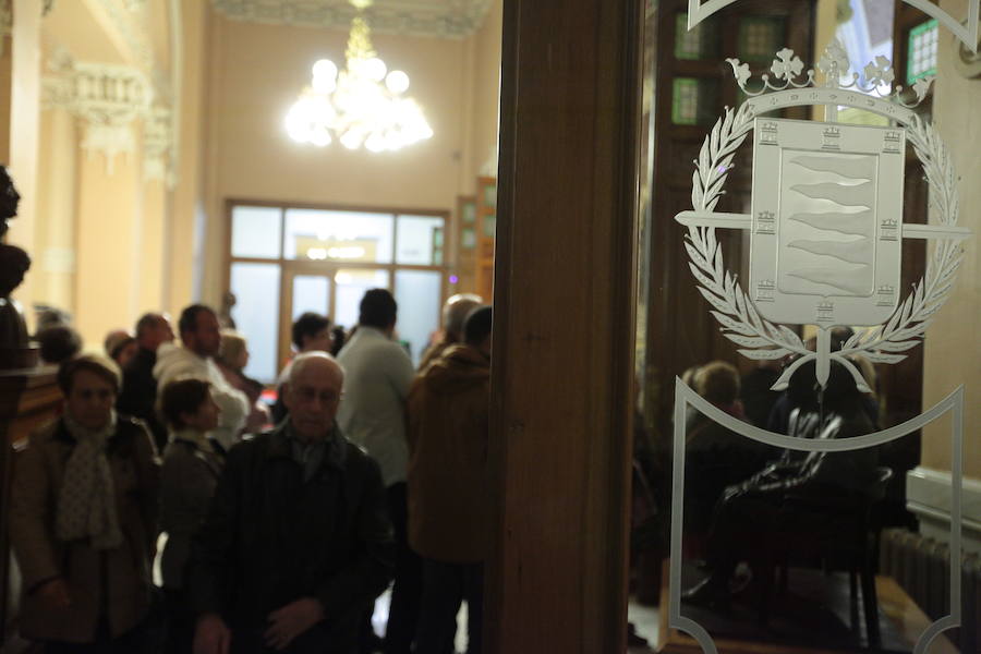 El Ayuntamiento de Valladolid acoge la capilla ardiente por el que fuera su alcalde entre 1979 y 1995