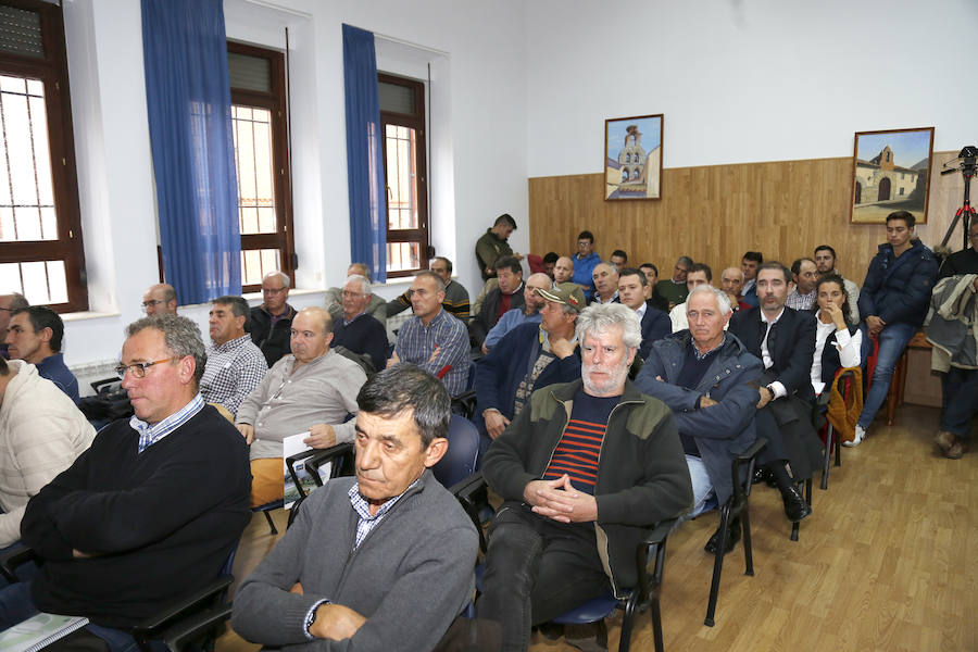 Fotos: Jornada sobre la modernización de riegos en Astudillo