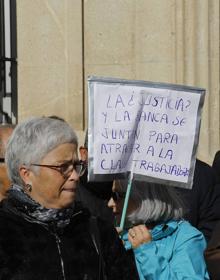 Imagen secundaria 2 - Palencia protesta contra el fallo del Supremo sobre las hipotecas