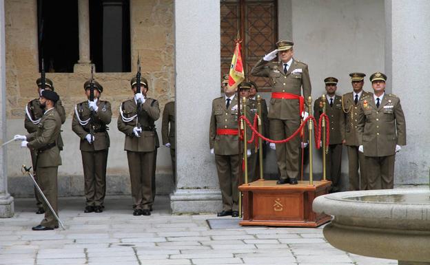 Un momento de la apertura del nuevo curso de la Academia de Artillería. 